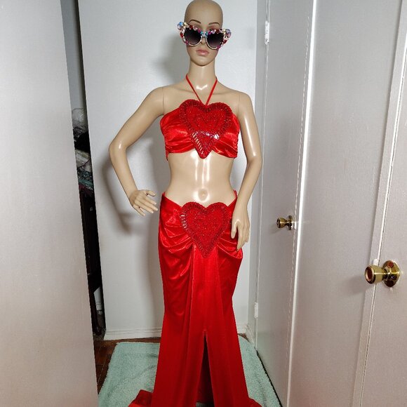 Elegant Red Outfit - 2 piece - Picture 6 of 11